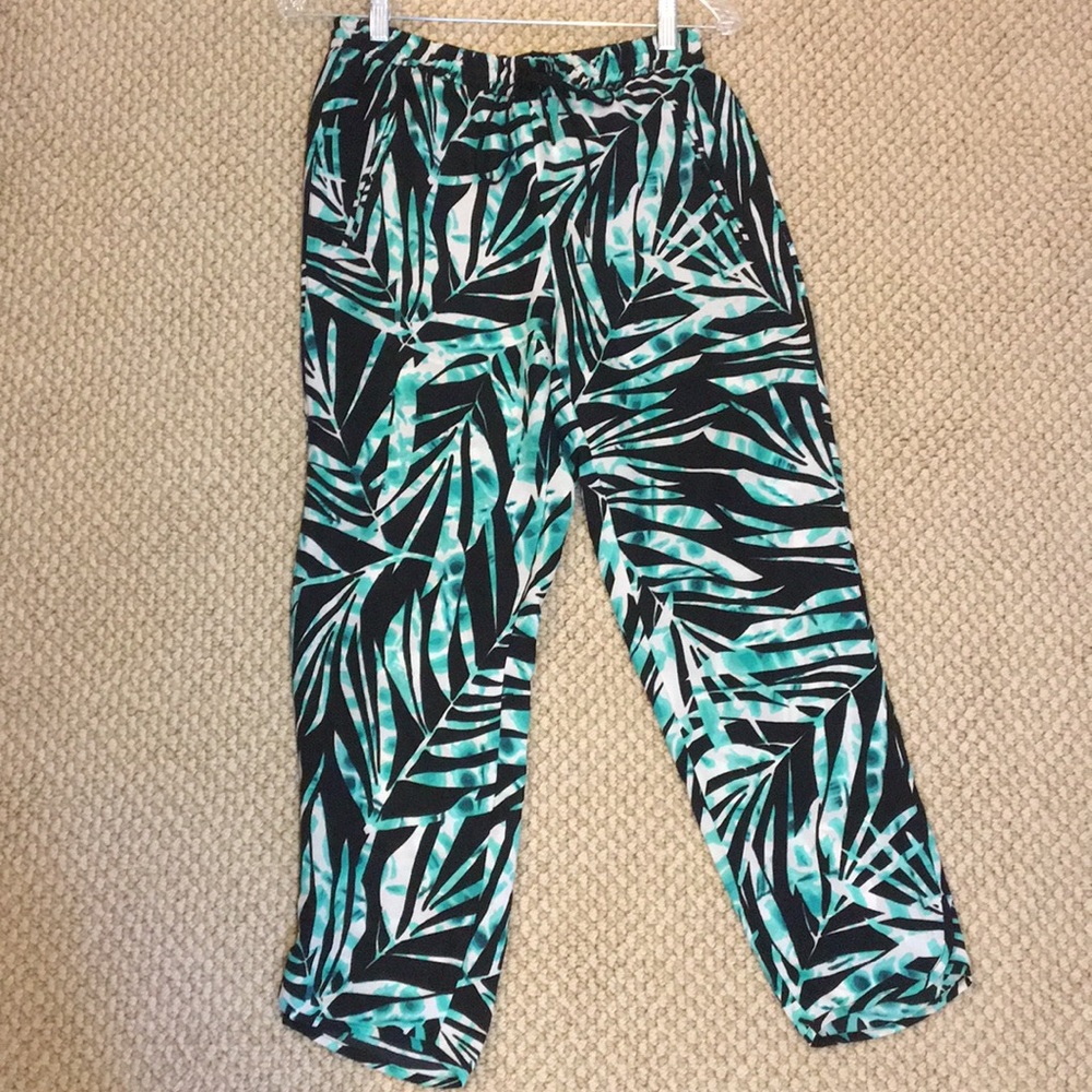 BCBG cropped floral pants
